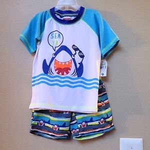 NWT swiggies 18-24 month boy swiming set, with shark